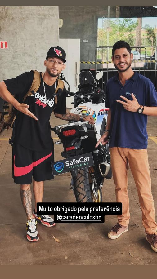 📸 @caradeoculosbr